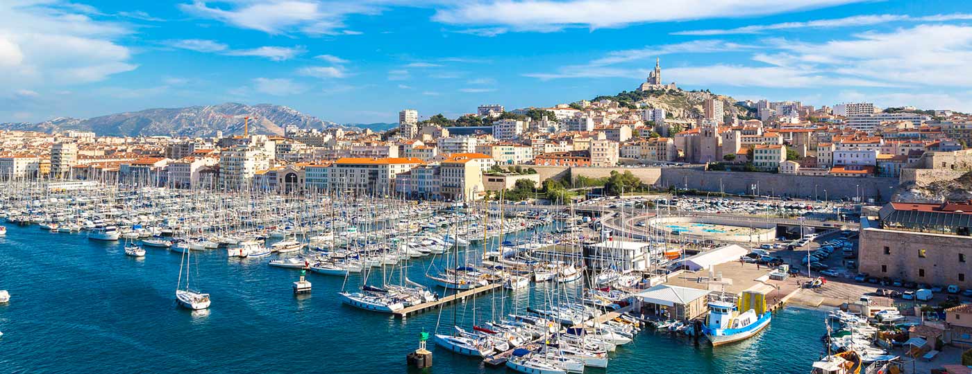 Sea-spray walks near your Vieux-Port hotel in Marseilles.