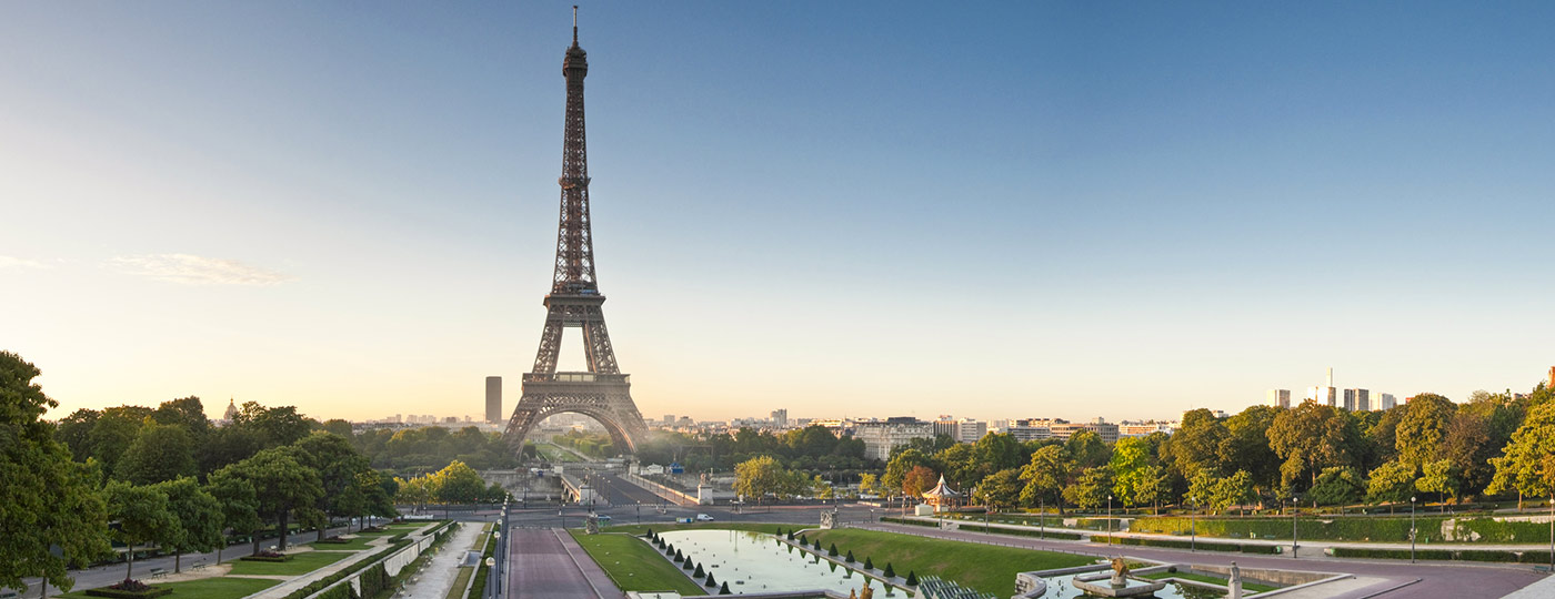 Visit Paris’ greatest sites from your hotel in Champ de Mars.